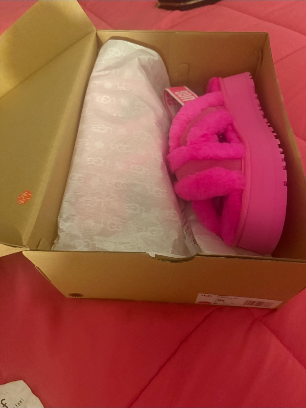 UGG disco cross Slide in Hot Pink brand new